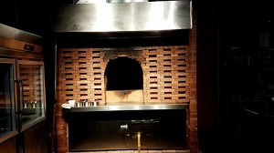 砖砌果木烤鸭炉